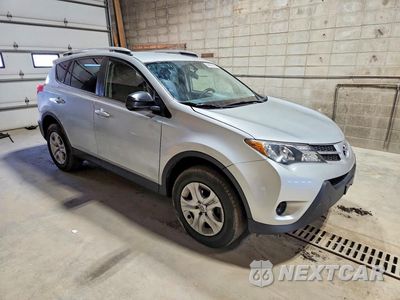 Czwarte zdjęcie samochodu z boku: 2015 TOYOTA RAV4 LE VIN:JTMBFREV4FJ046188 - miniatura