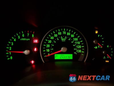 Zdjęcie 9 z 13 samochodu: 2010 KIA SEDONA BASE VIN:KNDMG4C32A6361609 - miniatura