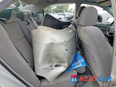 Zdjęcie 10 z 11 samochodu: 2006 TOYOTA CAMRY LE VIN:4T1BE30K06U123968 - miniatura