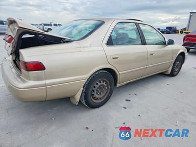 Trzecie zdjęcie samochodu z tyłu: 1998 TOYOTA CAMRY LE VIN:JT2BG22KXW0219449 - miniatura