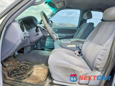 Zdjęcie 7 z 12 samochodu: 2000 TOYOTA TUNDRA SR5 VIN:5TBBT4415YS122431 - miniatura