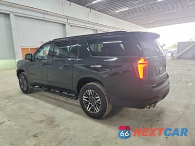 Drugie zdjęcie samochodu z przodu: 2026 CHEVROLET SUBURBAN K1500 Z71 VIN:1GNS6DKD1TR232161 - miniatura