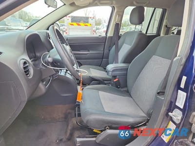 Zdjęcie 7 z 14 samochodu: 2014 JEEP COMPASS SPORT VIN:1C4NJDBB4ED773790 - miniatura