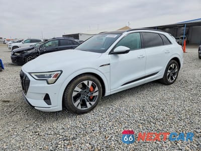 2021 AUDI E-TRON PREMIUM WA1AAAGE8MB038556 - główne zdjęcie licytacji z USA - miniatura