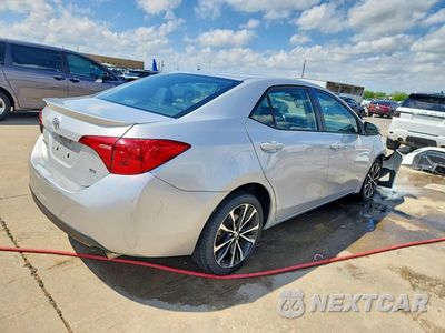 Trzecie zdjęcie samochodu z tyłu: 2019 TOYOTA COROLLA SE VIN:5YFBURHE4KP927920 - miniatura