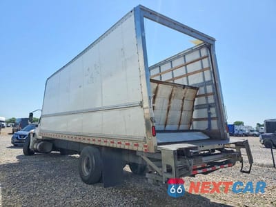 Trzecie zdjęcie samochodu z tyłu: 2020 INTERNATIONAL MV607 BOX TRUCK VIN:3HAEUMML9LL139486 - miniatura