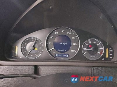 Zdjęcie 9 z 12 samochodu: 2007 MERCEDES-BENZ CLK 350 VIN:WDBTK56F77F209239 - miniatura