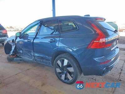Drugie zdjęcie samochodu z przodu: 2024 VOLVO XC60 VIN:YV4H60DL4R1763178 - miniatura