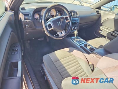 Zdjęcie 8 z 11 samochodu: 2012 DODGE CHALLENGER SXT VIN:2C3CDYAG4CH170152 - miniatura