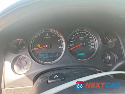 Zdjęcie 9 z 12 samochodu: 2010 CHEVROLET TAHOE K1500 LS VIN:1GNUKAE09AR285733 - miniatura