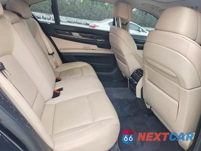 Zdjęcie 10 z 12 samochodu: 2011 BMW 740 LI VIN:WBAKB4C54BC574133 - miniatura