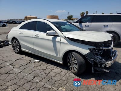 Czwarte zdjęcie samochodu z boku: 2018 MERCEDES-BENZ CLA 250 VIN:WDDSJ4EB0JN578424 - miniatura