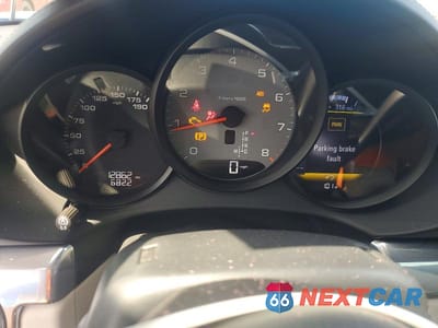 Zdjęcie 9 z 12 samochodu: 2022 PORSCHE CAYMAN S VIN:WP0AB2A86NS263328 - miniatura