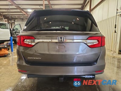 Zdjęcie 6 z 13 samochodu: 2018 HONDA ODYSSEY EXL VIN:5FNRL6H74JB043522 - miniatura
