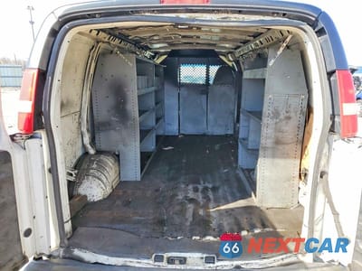 Zdjęcie 10 z 13 samochodu: 2015 GMC SAVANA G2500 UTILITY / SERVICE VAN VIN:1GTW7GCG9F1253098 - miniatura