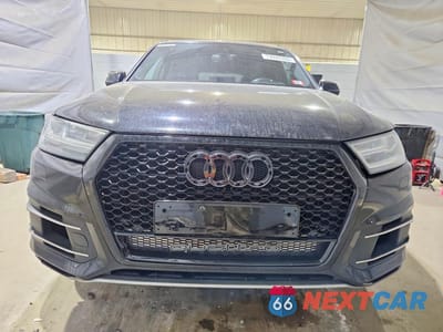 Piąte zdjęcie samochodu w środku: 2017 AUDI Q7 PRESTIGE VIN:WA1VAAF71HD028322 - miniatura