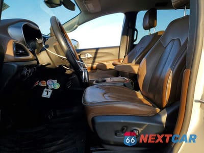 Zdjęcie 7 z 12 samochodu: 2017 CHRYSLER PACIFICA LIMITED VIN:2C4RC1GG1HR603001 - miniatura