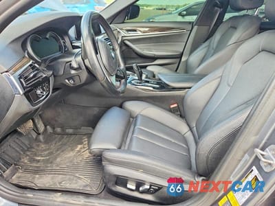 Zdjęcie 7 z 12 samochodu: 2019 BMW 530E VIN:WBAJA9C57KB388474 - miniatura