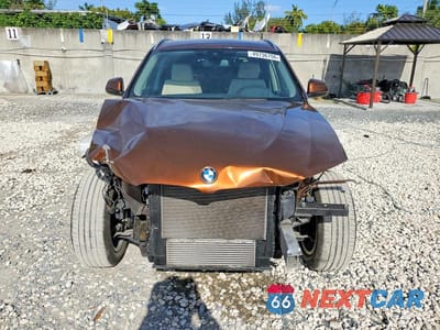 Piąte zdjęcie samochodu w środku: 2017 BMW X3 SDRIVE28I VIN:5UXWZ7C59H0U47016 - miniatura