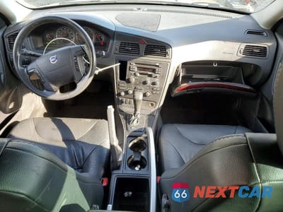 Zdjęcie 8 z 13 samochodu: 2004 VOLV XC70 VIN:YV1SZ59HX41167223 - miniatura