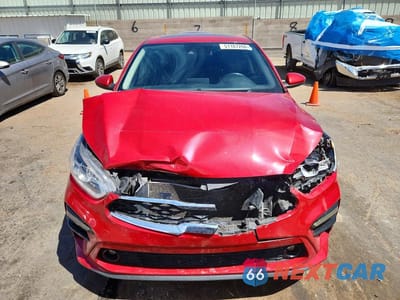 Piąte zdjęcie samochodu w środku: 2019 KIA FORTE S VIN:3KPF34AD6KE050597 - miniatura