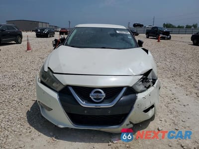 Piąte zdjęcie samochodu w środku: 2018 NISSAN MAXIMA 3.5 SR VIN:1N4AA6AP7JC364681 - miniatura