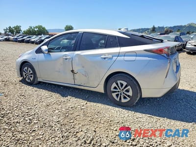 Drugie zdjęcie samochodu z przodu: 2016 TOYOTA PRIUS FOUR VIN:JTDKARFU2G3023728 - miniatura