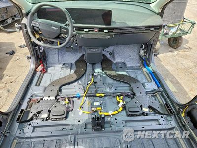 Zdjęcie 8 z 12 samochodu: 2025 KIA EV6 WIND VIN:5XYC34JA2SG008424 - miniatura