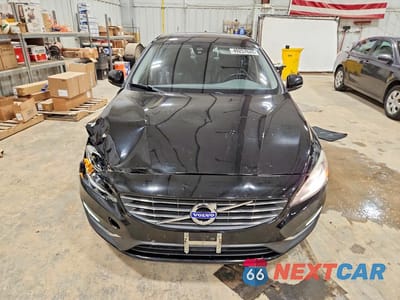 Piąte zdjęcie samochodu w środku: 2015 VOLVO S60 PREMIER VIN:YV140MFKXF1341436 - miniatura