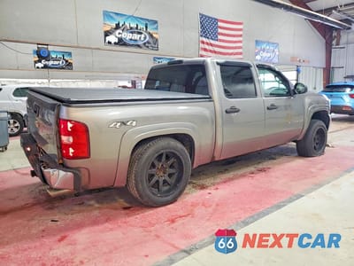 Trzecie zdjęcie samochodu z tyłu: 2008 CHEVROLET SILVERADO K1500 VIN:2GCEK13C681109803 - miniatura