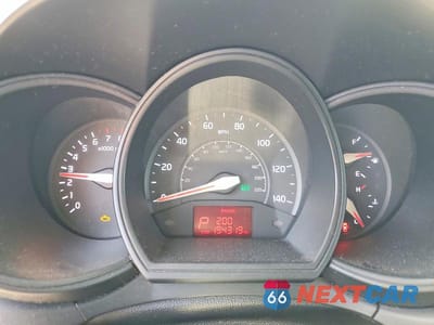 Zdjęcie 9 z 12 samochodu: 2014 KIA RIO LX VIN:KNADM4A30E6352826 - miniatura