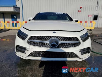 Piąte zdjęcie samochodu w środku: 2019 MERCEDES-BENZ CLS 450 VIN:WDD2J5JB4KA028325 - miniatura
