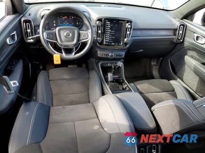 Zdjęcie 8 z 13 samochodu: 2023 VOLVO C40 RECHARGE PLUS VIN:YV4ED3GL3P2059941 - miniatura
