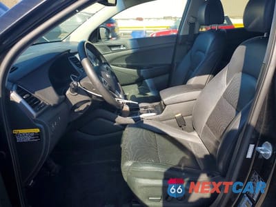 Zdjęcie 7 z 13 samochodu: 2017 HYUNDAI TUCSON SE PLUS VIN:KM8J3CA4XHU452178 - miniatura