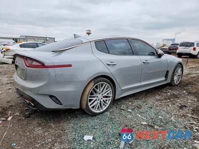 Trzecie zdjęcie samochodu z tyłu: 2018 KIA STINGER GT1 VIN:KNAE45LC5J6036520 - miniatura