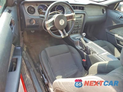 Zdjęcie 8 z 12 samochodu: 2014 FORD MUSTANG VIN:1ZVBP8AM3E5282341 - miniatura