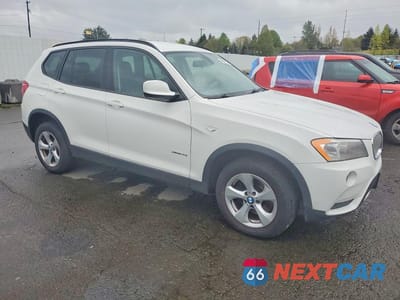 Czwarte zdjęcie samochodu z boku: 2012 BMW X3 XDRIVE28I VIN:5UXWX5C51CL722542 - miniatura