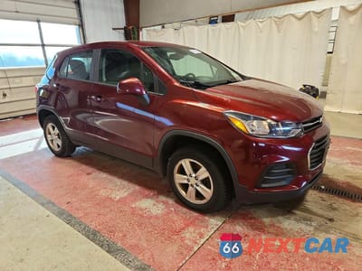 Czwarte zdjęcie samochodu z boku: 2017 CHEVROLET TRAX LS VIN:3GNCJNSB2HL215519 - miniatura