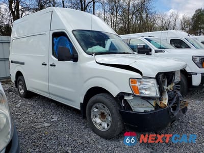 Czwarte zdjęcie samochodu z boku: 2021 NISSAN NV 2500 DELIVERY VAN VIN:1N6BF0LY6MN800915 - miniatura