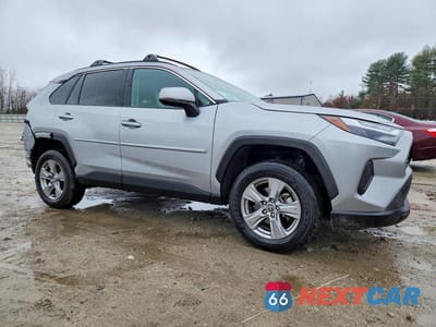 Czwarte zdjęcie samochodu z boku: 2024 TOYOTA RAV4 XLE VIN:2T3P1RFV9RW430542 - miniatura