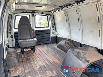 Zdjęcie 6 z 10 samochodu: 2012 CHEVROLET EXPRESS G2500 VIN:1GCWGFCA9C1168313 - miniatura