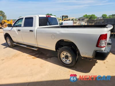Drugie zdjęcie samochodu z przodu: 2019 RAM 2500 TRADESMAN VIN:3C6UR5HJ0KG604235 - miniatura