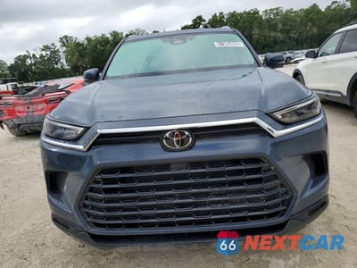 Piąte zdjęcie samochodu w środku: 2025 TOYOTA GRAND HIGHLANDER XLE VIN:5TDAAAA53SS026111 - miniatura