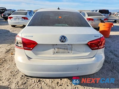 Zdjęcie 6 z 12 samochodu: 2014 VOLKSWAGEN PASSAT SE VIN:1VWBS7A34EC049757 - miniatura