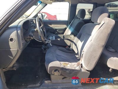 Zdjęcie 7 z 12 samochodu: 2001 CHEVROLET SILVERADO K1500 VIN:1GCEK19T21Z325975 - miniatura