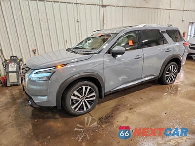 2025 NISSAN PATHFINDER PLATINUM 5N1DR3DK9SC200182 - główne zdjęcie licytacji z USA - miniatura