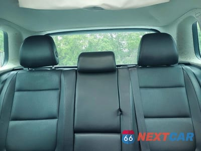 Zdjęcie 10 z 13 samochodu: 2012 VOLKSWAGEN TIGUAN S VIN:WVGAV7AX6CW531176 - miniatura
