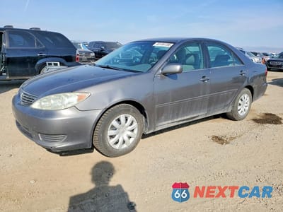 2006 TOYOTA CAMRY LE 4T1BE30K76U668470 - główne zdjęcie licytacji z USA - miniatura
