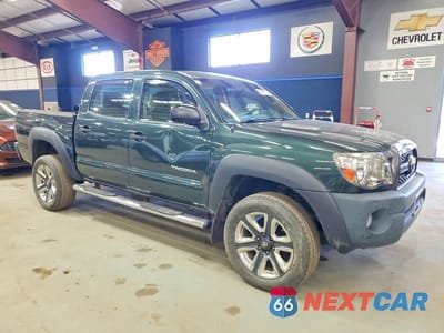 Czwarte zdjęcie samochodu z boku: 2011 TOYOTA TACOMA DOUBLE CAB VIN:5TFLU4EN8BX013229 - miniatura