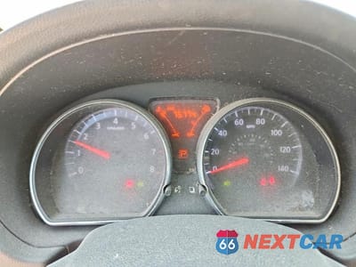 Zdjęcie 9 z 12 samochodu: 2014 NISSAN VERSA 1.6 SV VIN:3N1CN7AP7EL867105 - miniatura